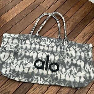 Alo tote bag